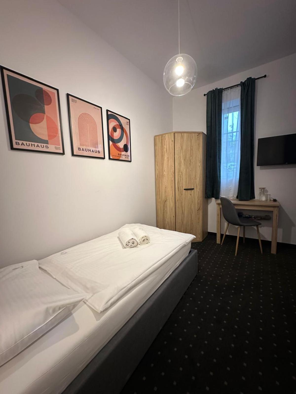 Hotel Portus 斯武普斯克 外观 照片