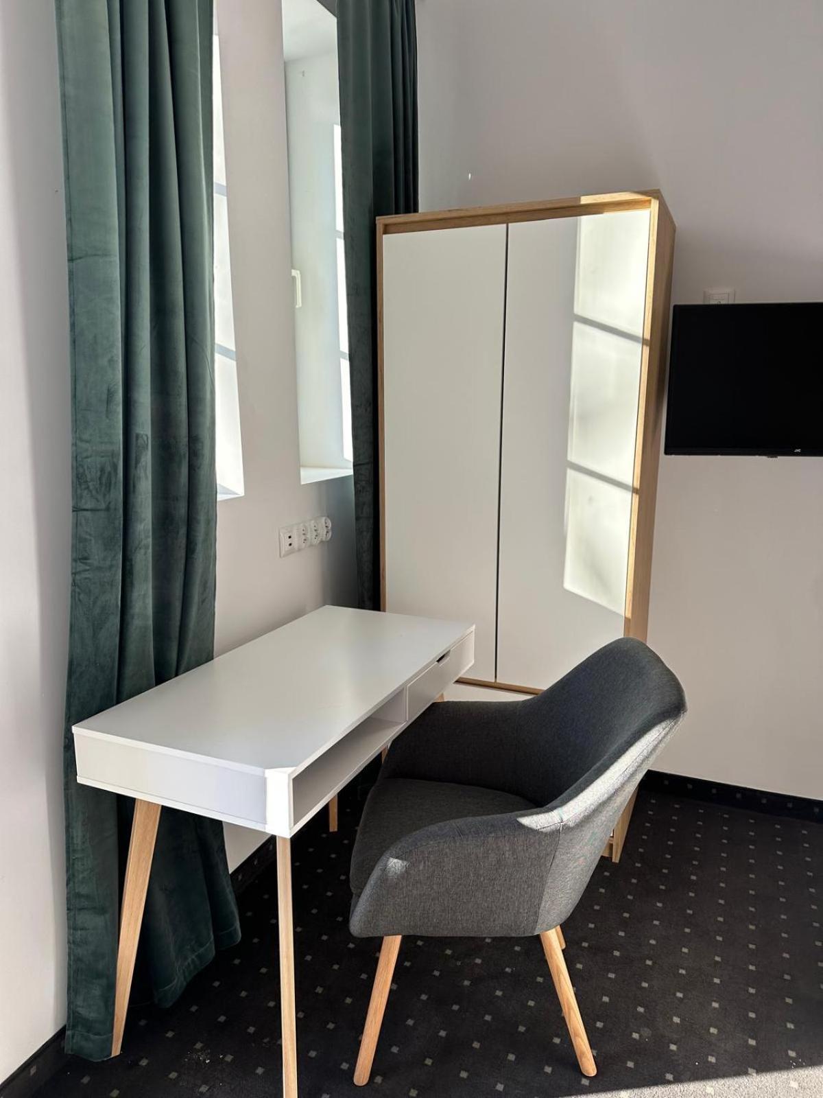 Hotel Portus 斯武普斯克 外观 照片